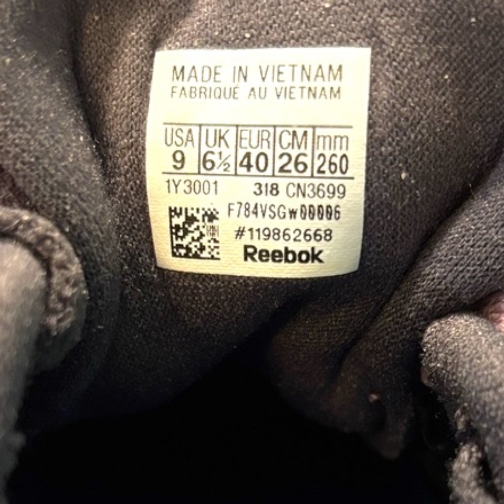 NWOT- Reebok Women’s Club MEMT Sneakers in Violet Purple-Gray w/ Pink Laces - Picture 2 of 14